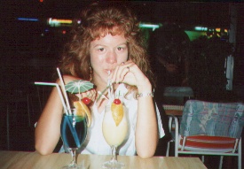 cocktails.JPG (26537 bytes)