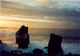sunrise.JPG (27306 bytes)